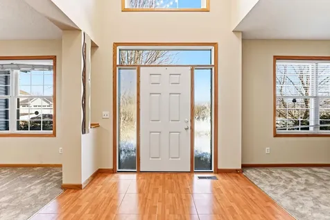 2888 Eagle Valley Drive Woodbury MN 55129