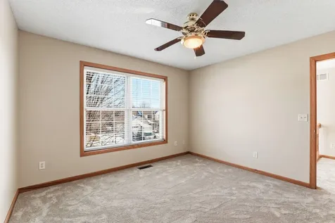 2888 Eagle Valley Drive Woodbury MN 55129