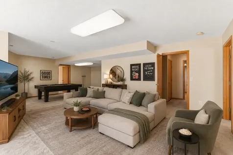 2888 Eagle Valley Drive Woodbury MN 55129