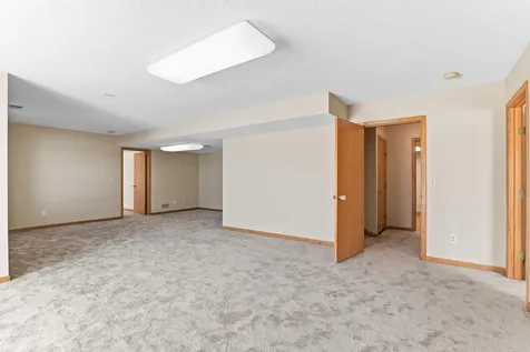 2888 Eagle Valley Drive Woodbury MN 55129