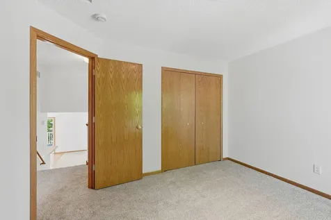 375 Wagon Wheel Lane Chaska MN 55318
