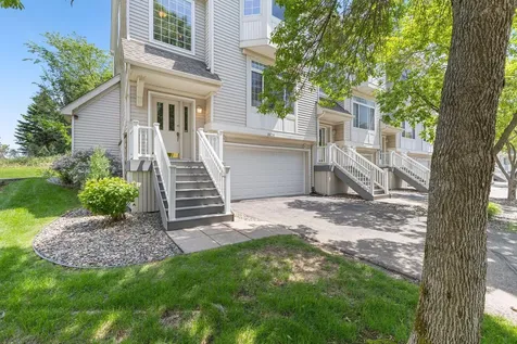 8828 Brunell Way Inver Grove Heights MN 55076
