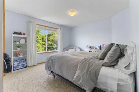 8828 Brunell Way Inver Grove Heights MN 55076