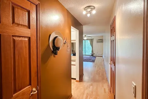 2809 E Minnehaha Parkway Minneapolis MN 55417
