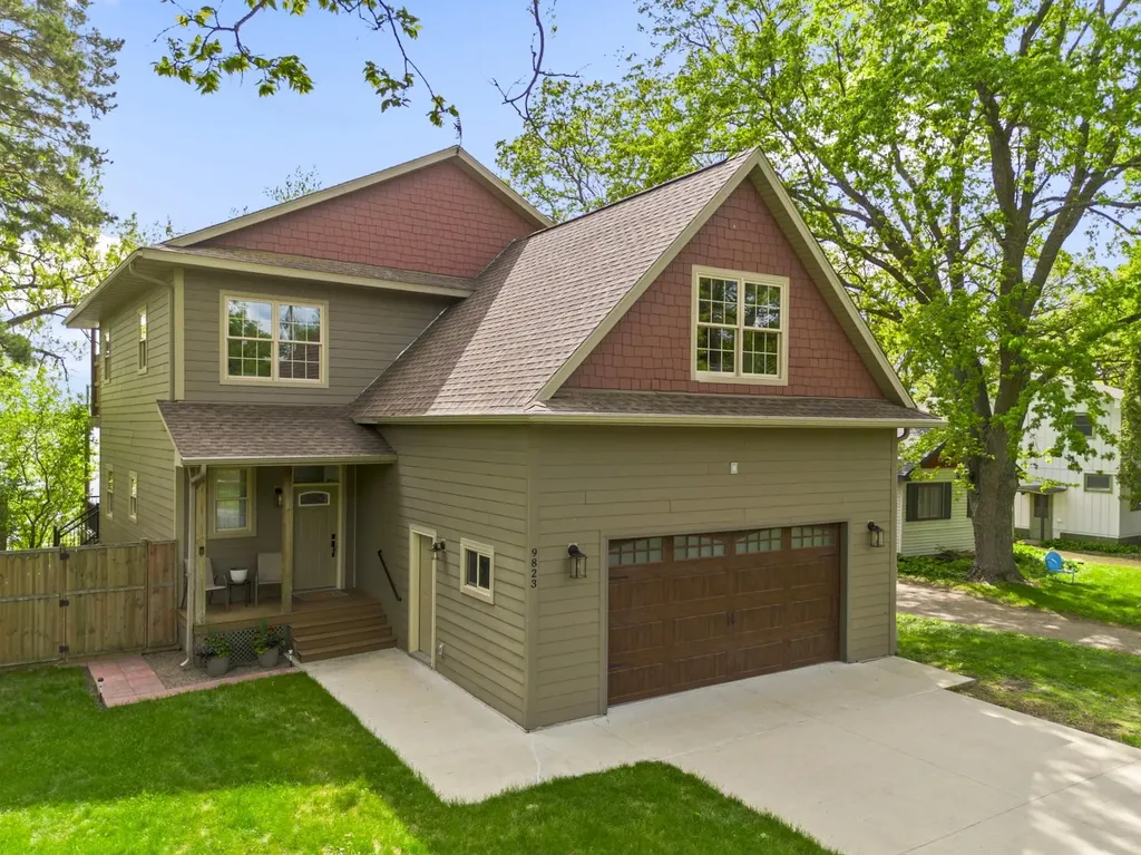 9823 103rd Street NW Annandale MN 55302