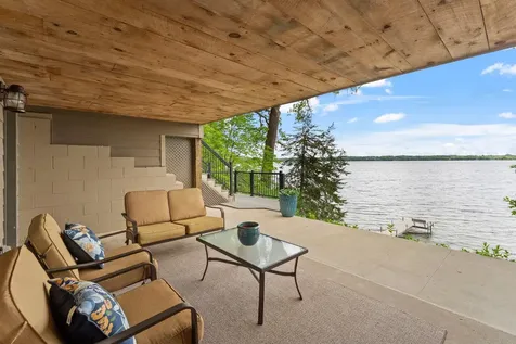 9823 103rd Street NW Annandale MN 55302
