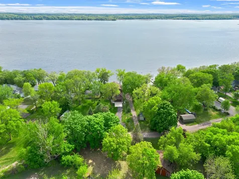 9823 103rd Street NW Annandale MN 55302