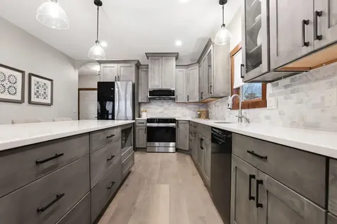 9823 103rd Street NW Annandale MN 55302