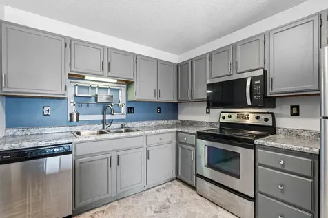 66 9th Street E Saint Paul MN 55101