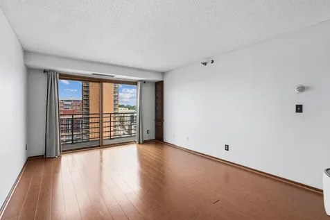 66 9th Street E Saint Paul MN 55101