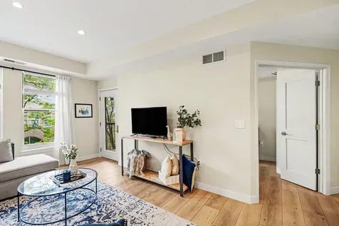 645 N 1st Street Minneapolis MN 55401