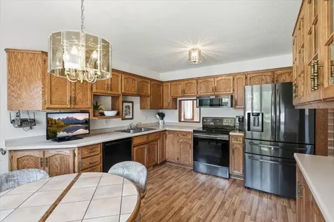 7860 Upper 17th Street N Oakdale MN 55128