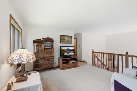 7860 Upper 17th Street N Oakdale MN 55128