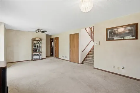 7860 Upper 17th Street N Oakdale MN 55128