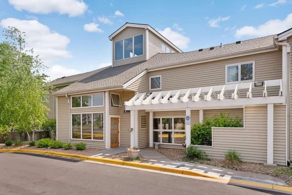 1390 Carling Drive Saint Paul MN 55108