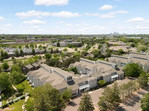 1390 Carling Drive Saint Paul MN 55108