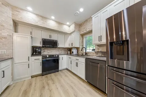 2119 199th Street W Faribault MN 55021