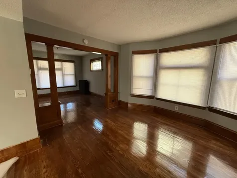 1038 Edgerton Street Saint Paul MN 55130