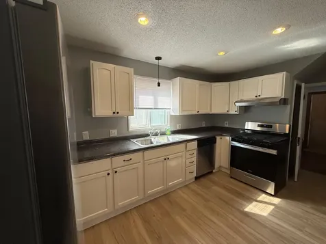1038 Edgerton Street Saint Paul MN 55130