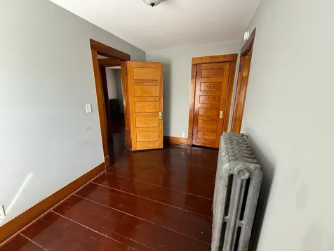1038 Edgerton Street Saint Paul MN 55130