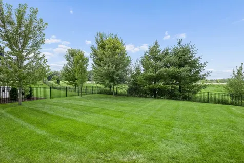 6653 Alverno Lane Inver Grove Heights MN 55077