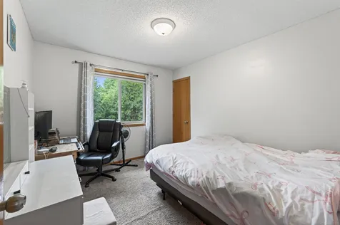 10035 Fallgold Parkway N Brooklyn Park MN 55443