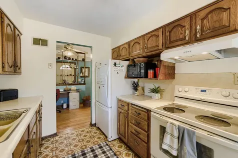 5400 Knox Avenue N Brooklyn Center MN 55430