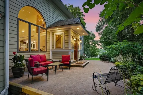 220 Frontier Court Chanhassen MN 55317