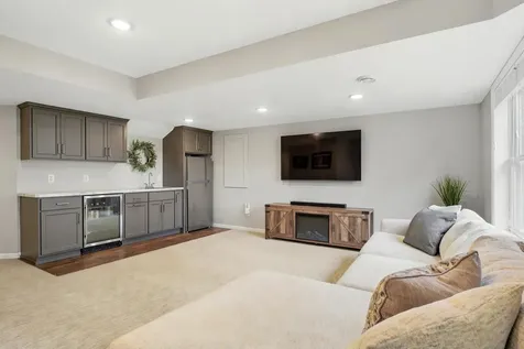 11253 68th Street NE Albertville MN 55301