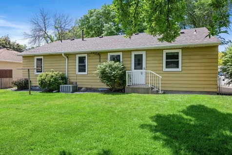 1703 Ramsey Street Hastings MN 55033