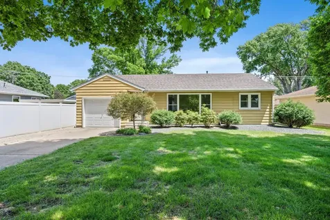 1703 Ramsey Street Hastings MN 55033