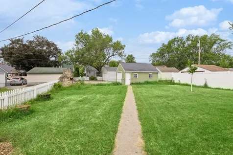 4535 Vincent Avenue N Minneapolis MN 55412