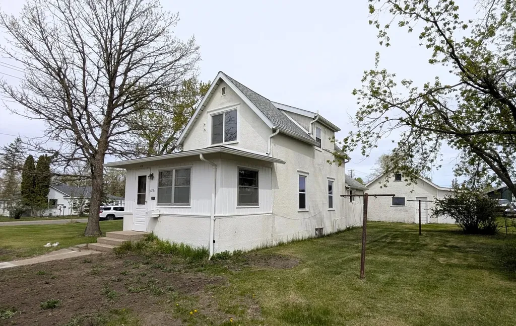 619 14th Street NW Bemidji MN 56601