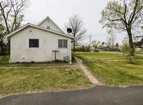 619 14th Street NW Bemidji MN 56601