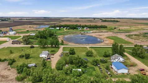 204 East St S Stirum ND 58069