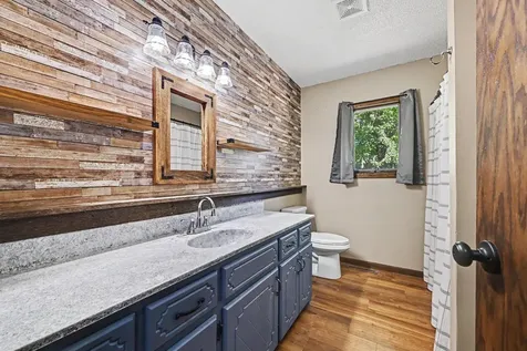 810 Hillcrest Drive Montgomery MN 56069