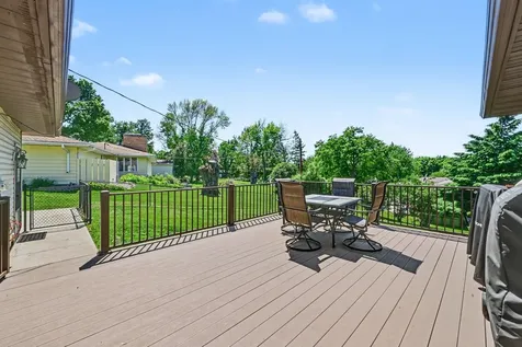 810 Hillcrest Drive Montgomery MN 56069