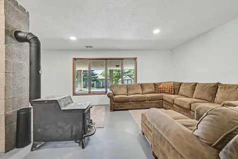 810 Hillcrest Drive Montgomery MN 56069