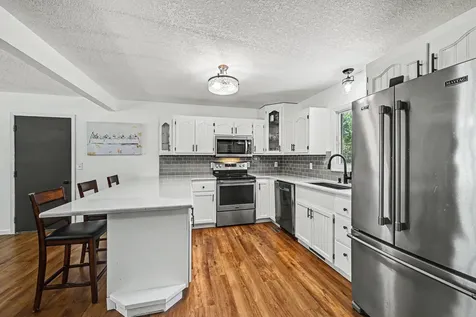 810 Hillcrest Drive Montgomery MN 56069