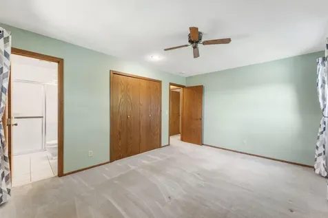9125 40 1/2 Avenue N New Hope MN 55427