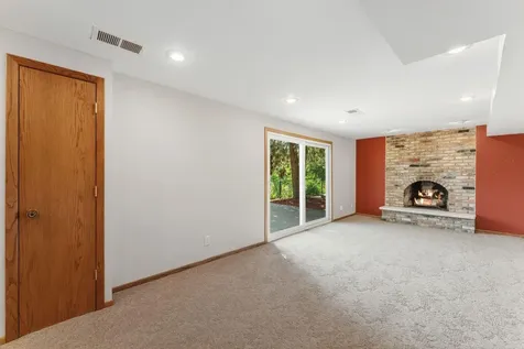 9125 40 1/2 Avenue N New Hope MN 55427