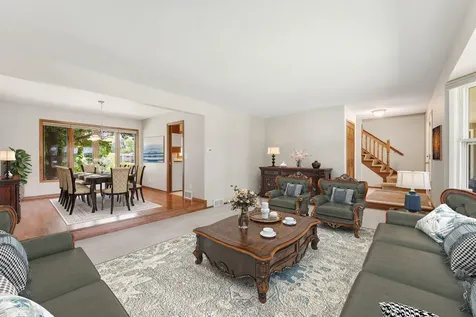 9125 40 1/2 Avenue N New Hope MN 55427