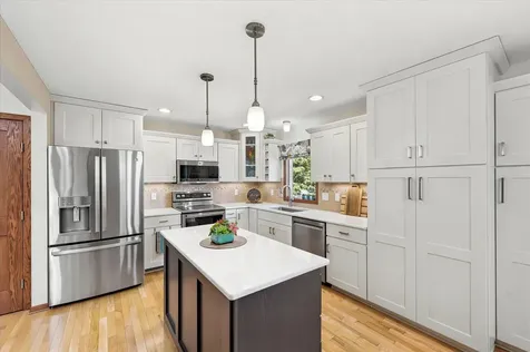 974 Kohlman Lane Maplewood MN 55109