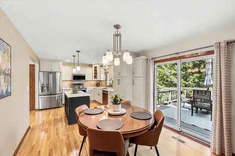 974 Kohlman Lane Maplewood MN 55109