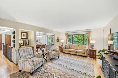 974 Kohlman Lane Maplewood MN 55109