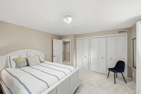 974 Kohlman Lane Maplewood MN 55109