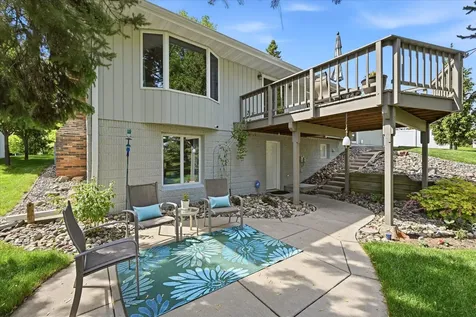 974 Kohlman Lane Maplewood MN 55109