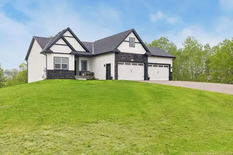20712 Cedar Drive NW Oak Grove MN 55011