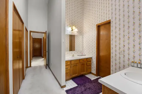 1070 Mcknight Road S Maplewood MN 55119