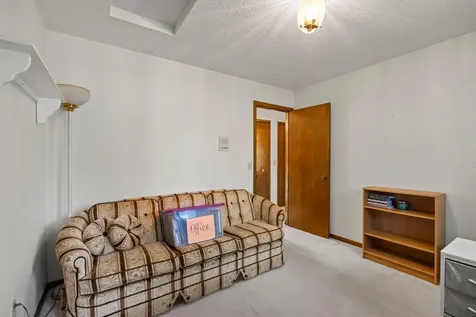 1070 Mcknight Road S Maplewood MN 55119